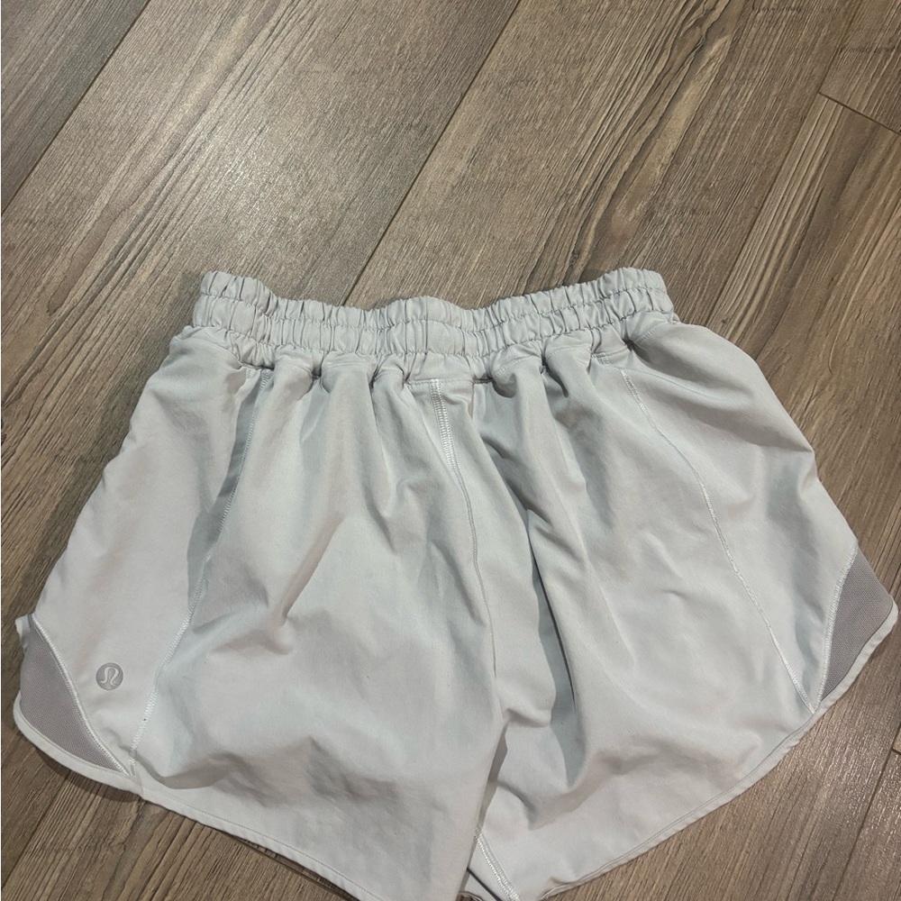 Lululemon hottie hot short 4” - Picture 1 of 3